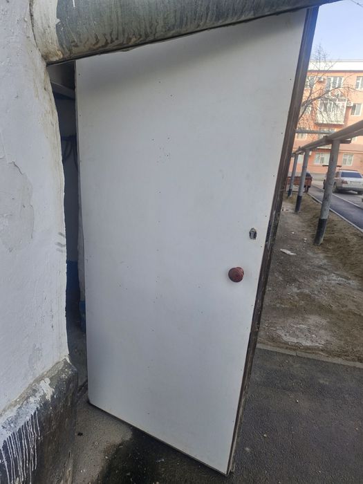 Входная дверь продам