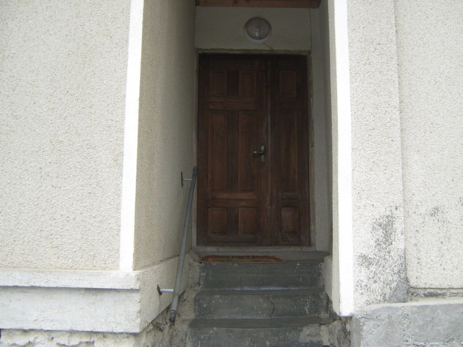 Casa  întreținută,spațioasă răcoroasă în perioade cu temperaturi calde