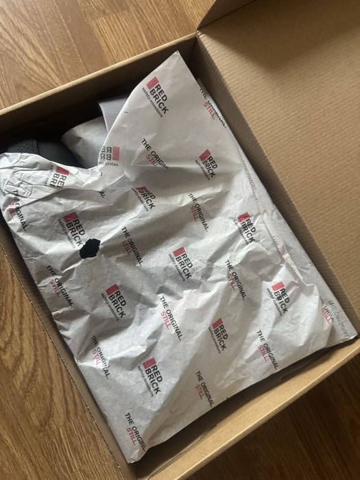 Обувки Red Brick