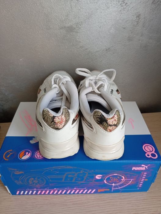 Vand Adidași Reebok