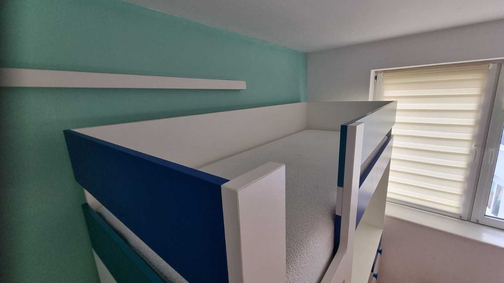 2х Детско легло с вградено бюро и шкаф