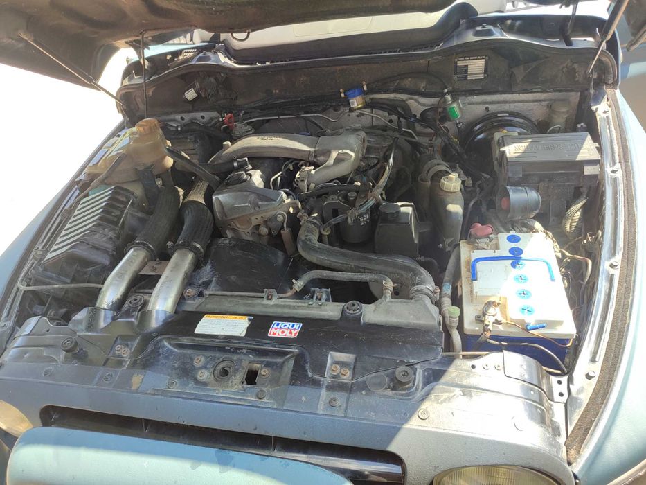 Продам машину внедорожник