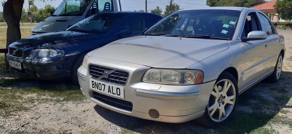 Dezmembrez volvo s40 s60 v50  s80 c70 v70 v40