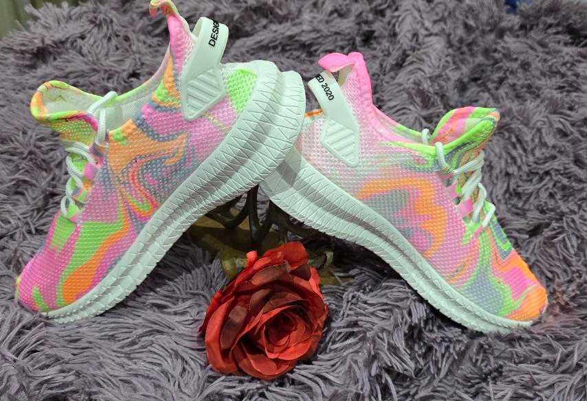 Маратонки с ръчно изработен изкрящ арт дизайн I Neon Vibe