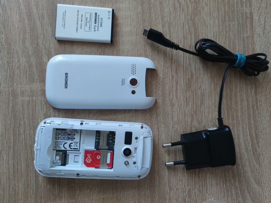 Telefon mobil Brondi liber retea ca nou