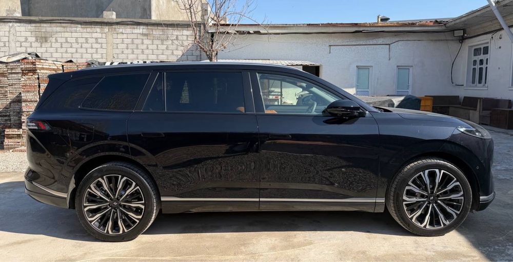 Dongfeng EP008 Hybrid 2026 restayling. Донгфенг ЕП008 гибрид