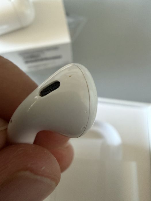 Слушалки Apple Airpods 2 Gen