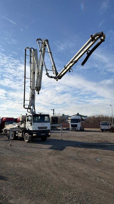 Pompa de beton Iveco Tracker