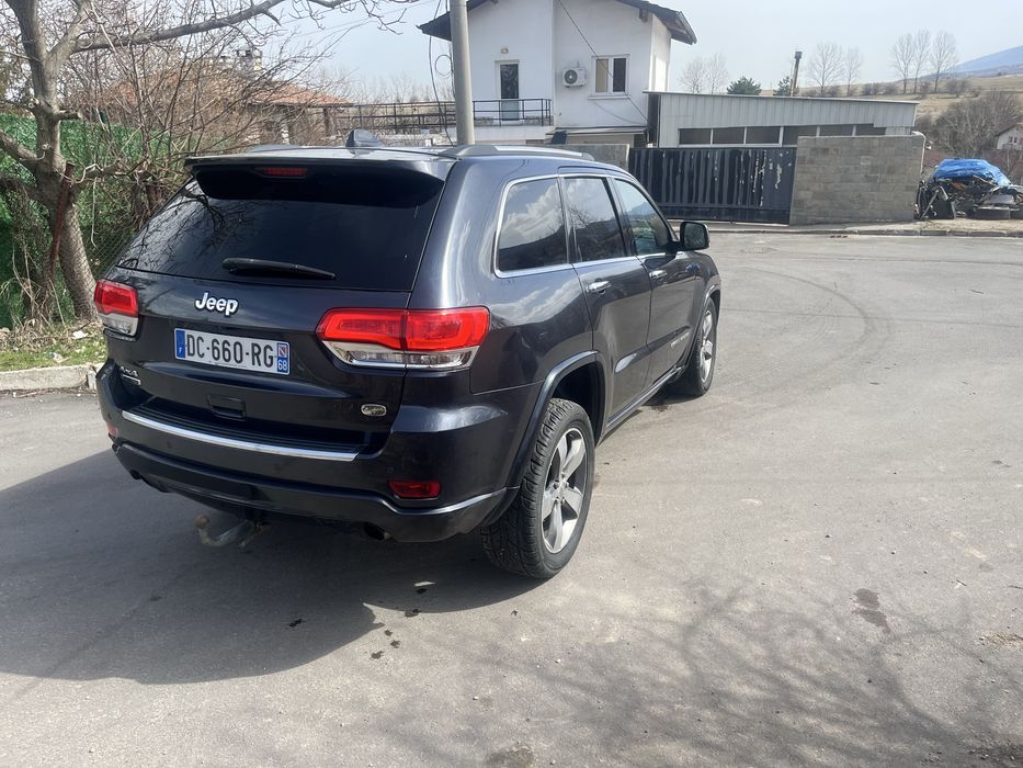 Продавам jeep grand cherokee wk2 на части