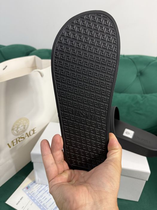 Papuci slapi Versace Premium colectie noua vara 2026