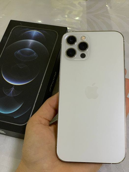 iphon 12 pro oq 128        80%   ideal qrilmagan hammasi ishlidi ideal