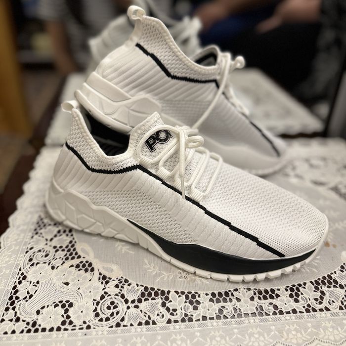 Спортивные белые Кроссовки  из Америки