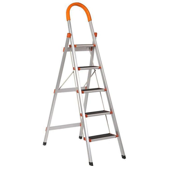 Металлическая стремянка Sofia Antik, выдерживает до 150 кг