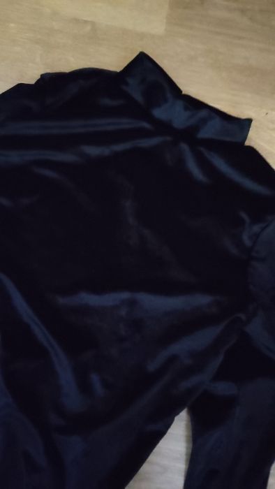 Нова кадифена блузка размер 134-140 см.