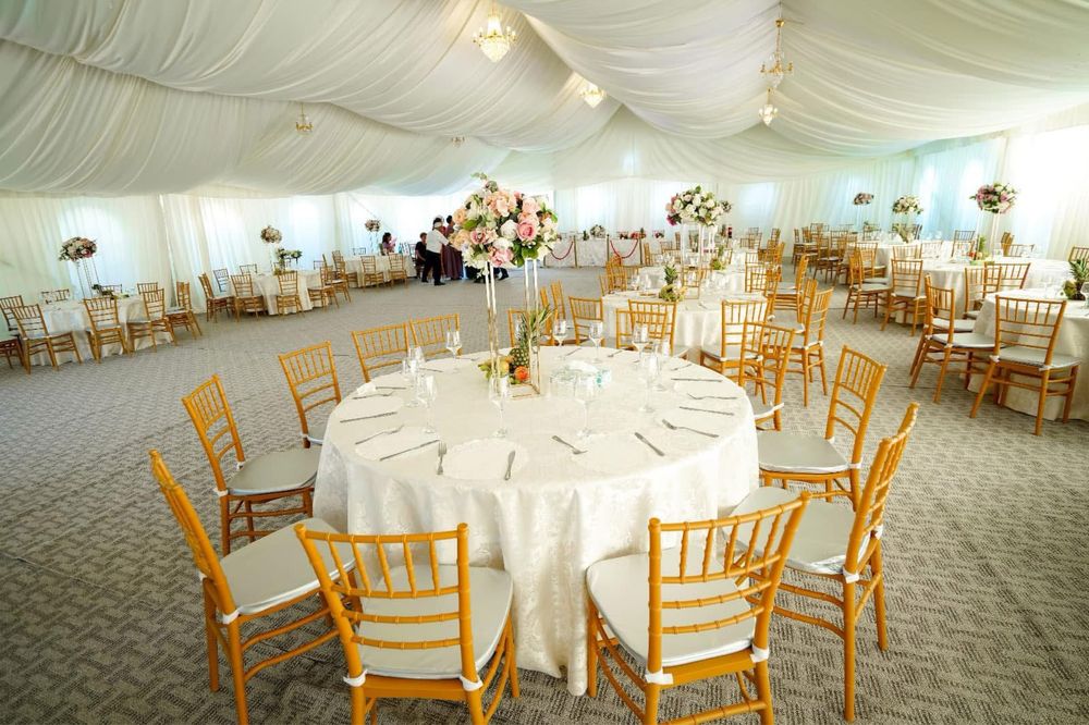 Inchiriez cort de evenimente