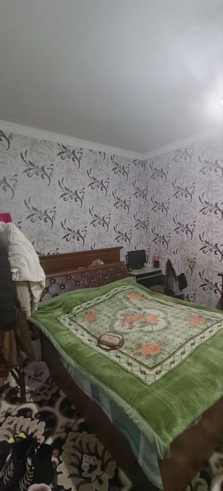 Срочно сотилади 2сотих 4хона Уй гараж кухня кладовка бор