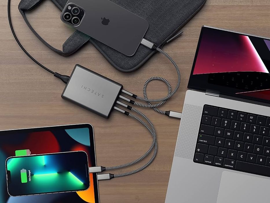 Зарядно Satechi 165W, 4-PORT PD, Технология Gallium Nitride