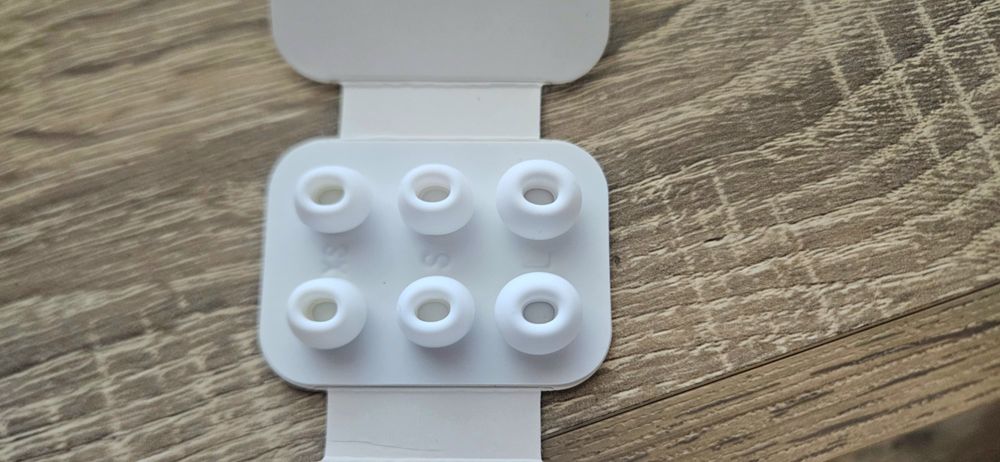 Apple Airpods pro 2 + Гумен калъф