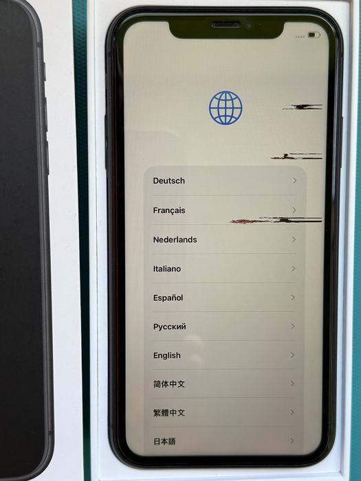 Apple  Phone 11 и Apple Watch Series 7