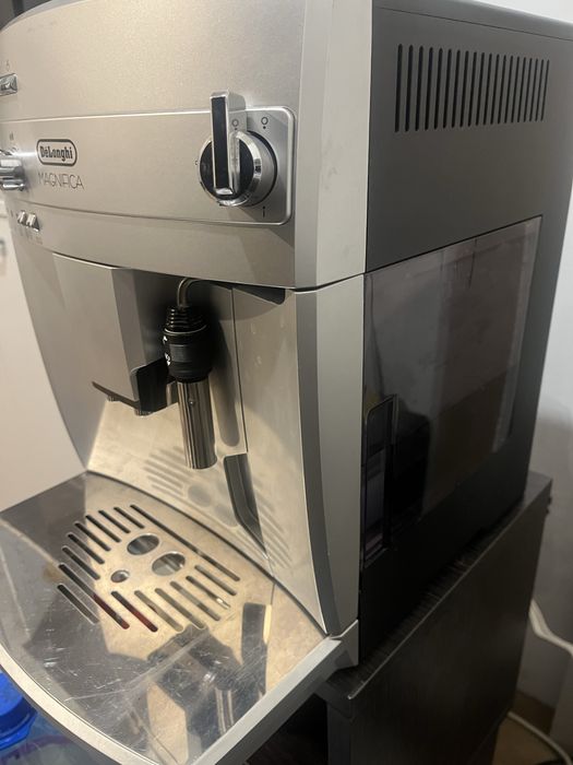Кафемашина Кафеавтомат Delonghi ESAM 03.120s