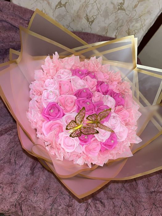 Ръчно направен Букет от 30 вечни рози