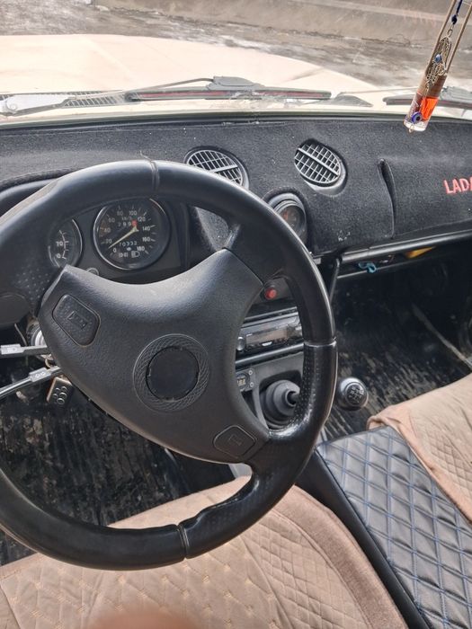 Продам машину ваз 2106