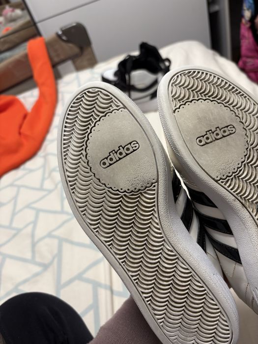Adidas model clasic