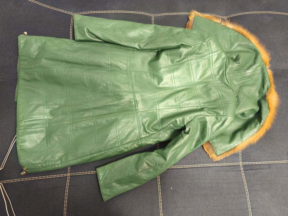 Продам кожаное пальто. плащ, куртка.