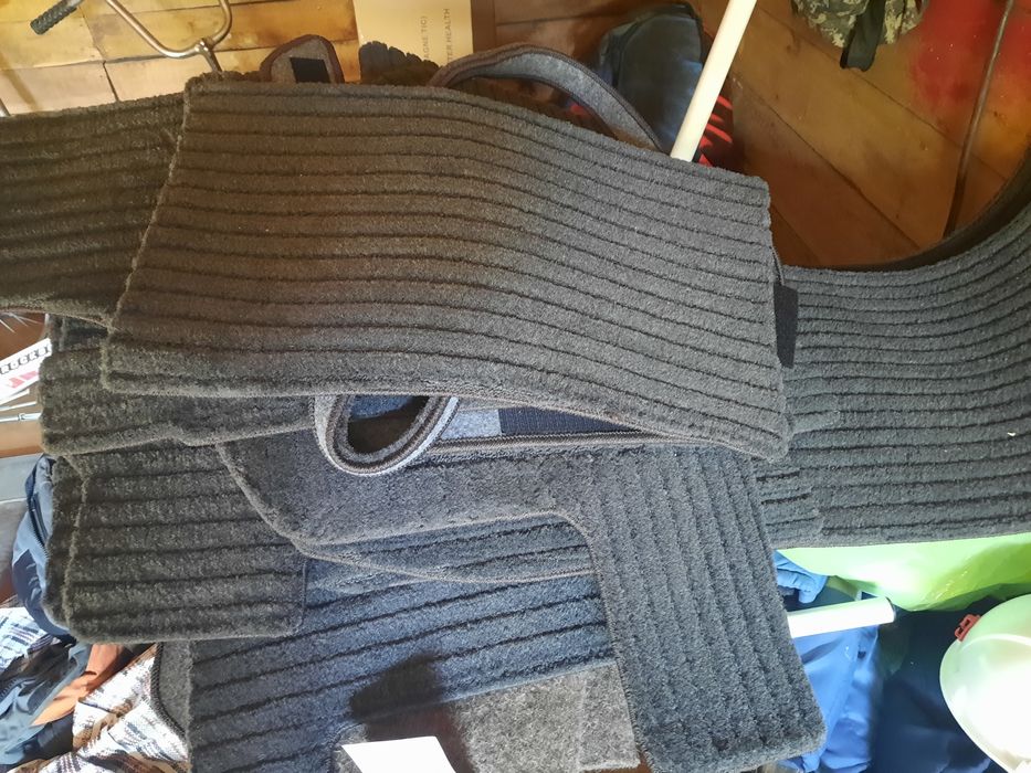 Продам полики на эстиму