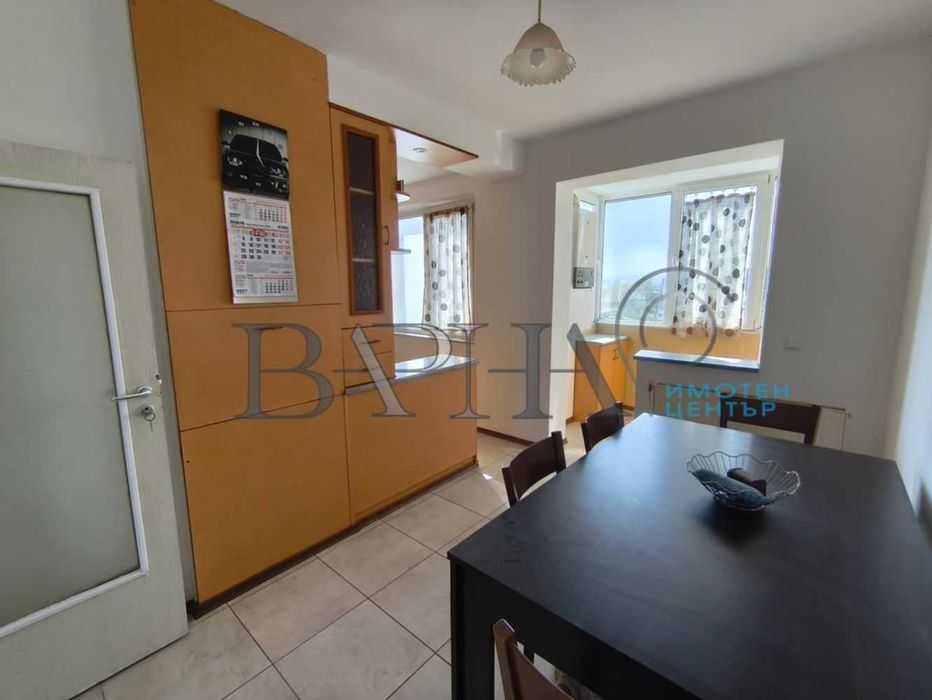 Дава се под наем Тристаен апартамент в Варна, Спортна зала - 90 кв.м за 498.27 € - Снимка #1