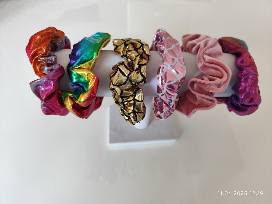 Ластици за коса.