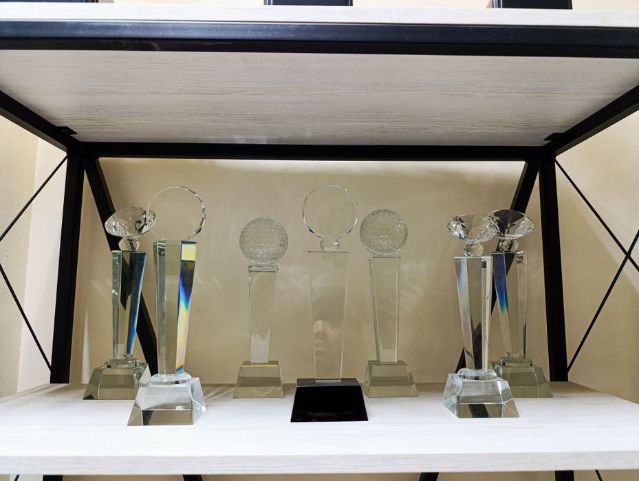 Статуэтки, кубки, Плакетки, Ч.ремни, все для вашего торжества