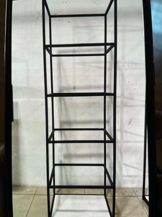 Стеллажи для одежды магазинов