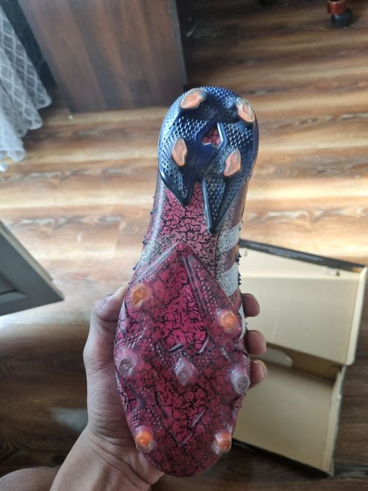 Продам Adidas Predator Freak