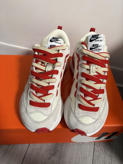 Nike colaborare sacai