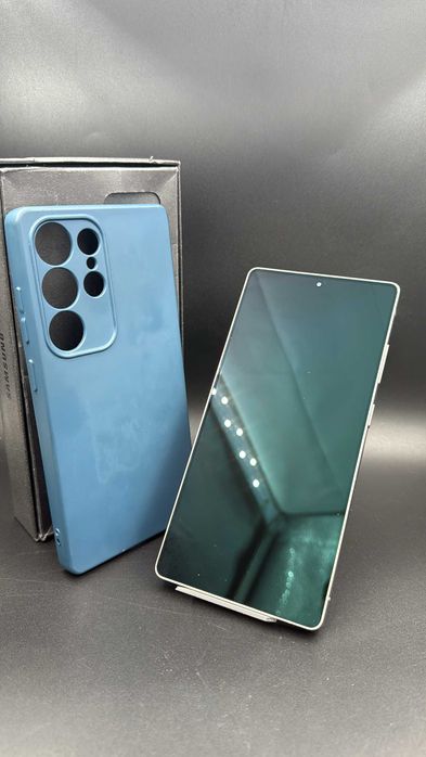 Samsung S25 Ultra 512Gb/12Ram/65 cicluri de incarcare