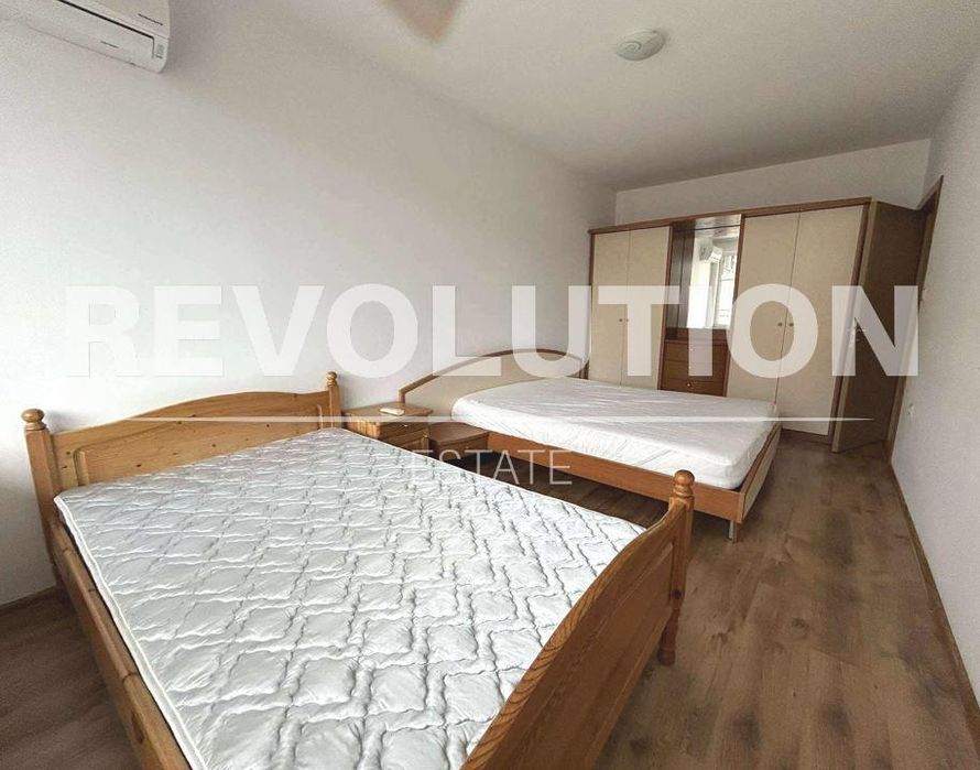 Дава се под наем Двустаен апартамент в Варна, Център - 70 кв.м за 400 € - Снимка #1