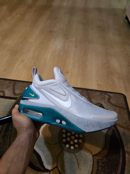 Nike Adapt Маратонки