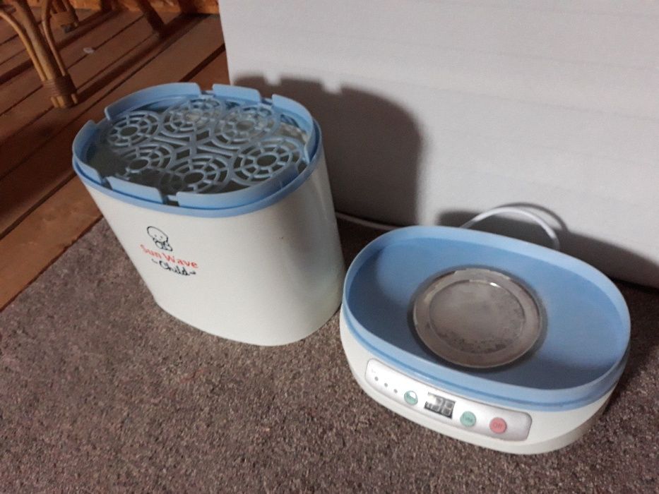 Vand Sterilizator cu Aburi Sun Wave Child ( 6 biberoane )