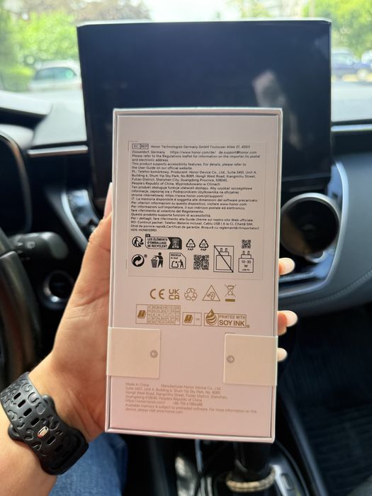 Honnor 600 lite negru sigilat