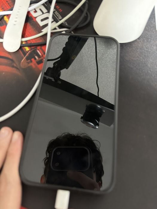 Продам iPhone 13 Pro Max