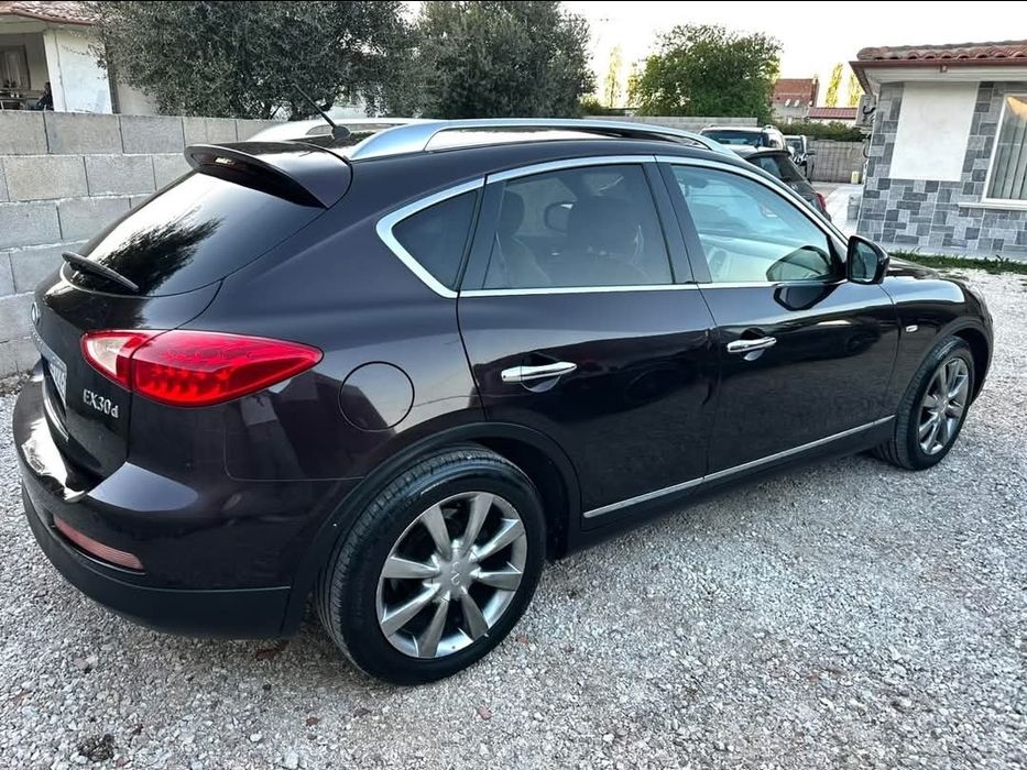 INFINITI EX30, 4X4, 3.0D, 235 k.c.