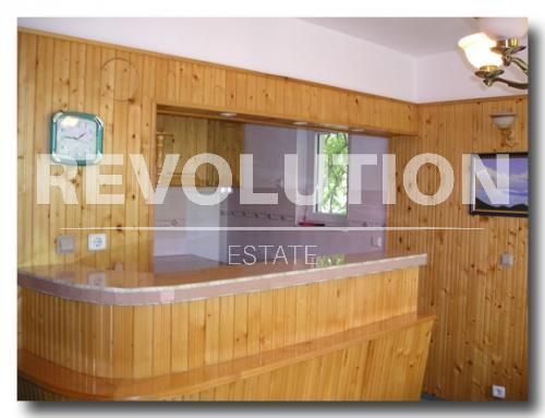 Дава се под наем Двустаен апартамент в Варна, Гръцка махала - 60 кв.м за 375 € - Снимка #1