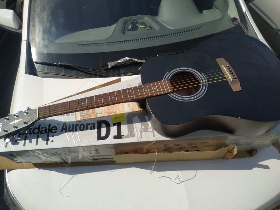 Gitara AD810 rangi qora