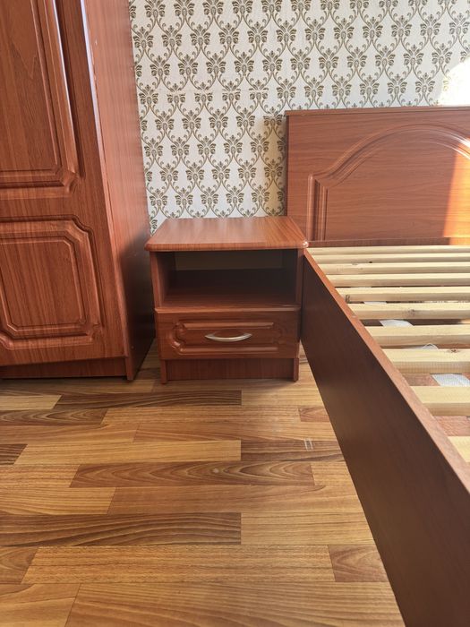 Продам кровать деревянный