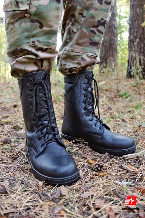 Продам берцы 42 размер