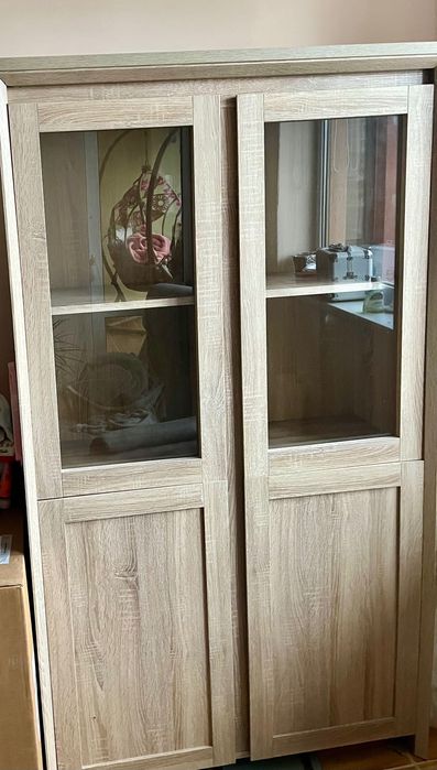 Шкаф з зеркалом.