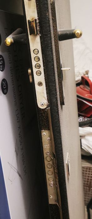 Метална врата, ползвана