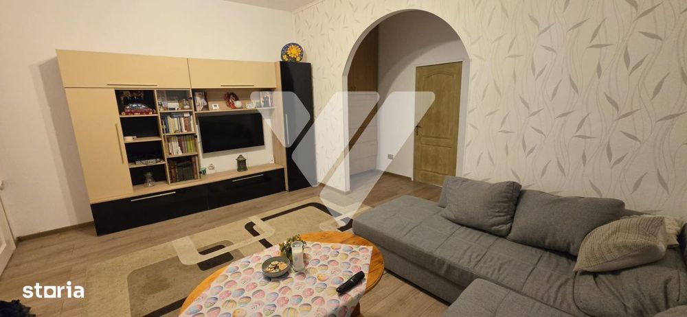 Apartament la casa 3 camere mobilata de vanzare in Cisnadie Sibiu — fotografia 1