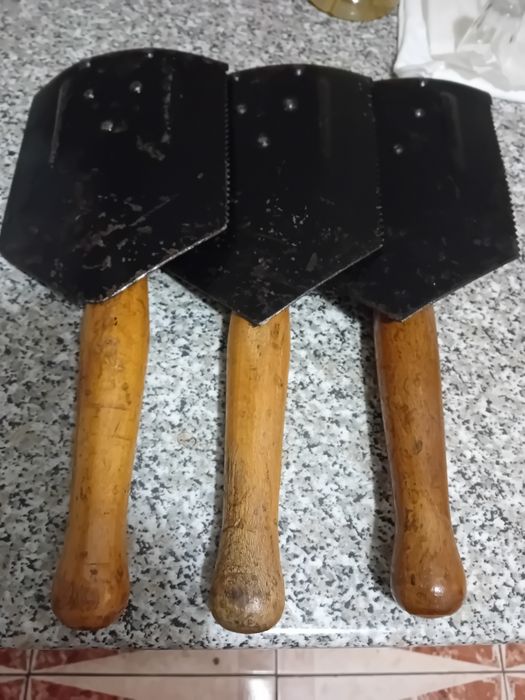 Lopetele pliabile militare nefolosite din perioada RSR